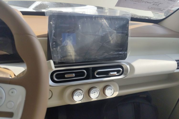 五菱汽车 宏光MINIEV 2024款 第三代 215km 青春版中控内饰16