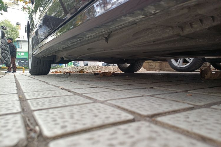 奥迪A3 2018款 30周年年型 Limousine 35 TFSI 时尚型局部细节9001