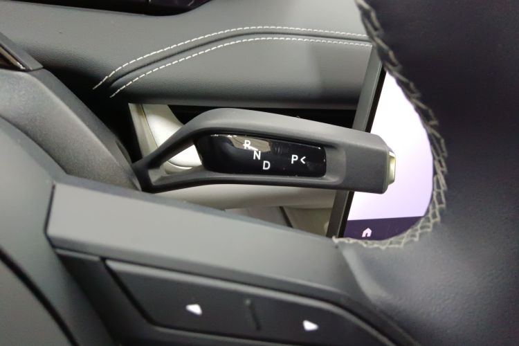 小米汽车 小米SU7 2024款 四驱超长续航高阶智驾Max版中控内饰18