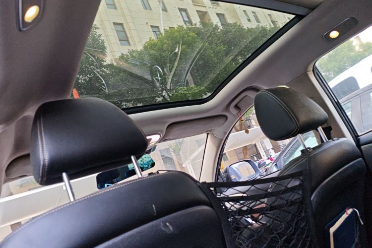 比亚迪 宋 2017款 盖世升级版 1.5TID 自动豪雅型中控内饰22