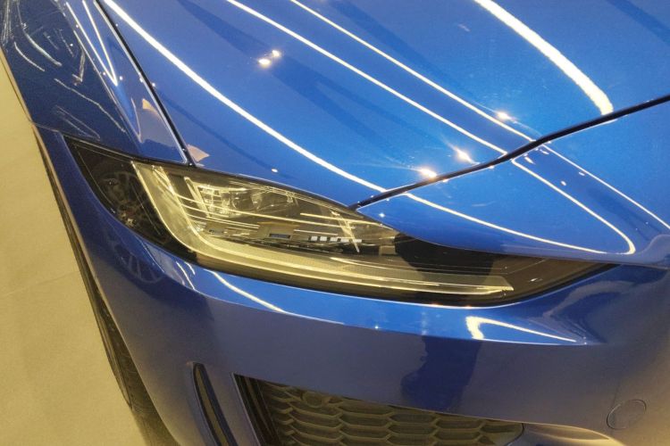 捷豹XEL 2020款 2.0T 200PS R-DYNAMIC S进取运动版车身外观8