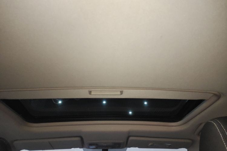 东风风神AX3 2016款 1.5L 自动尊酷型中控内饰22