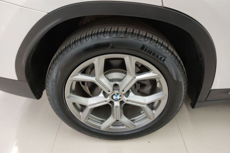 宝马X3 2021款 改款 xDrive28i 豪华套装车身外观6008