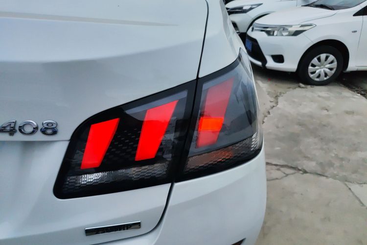 标致408 2020款 230THP 十周年质臻版车身外观9