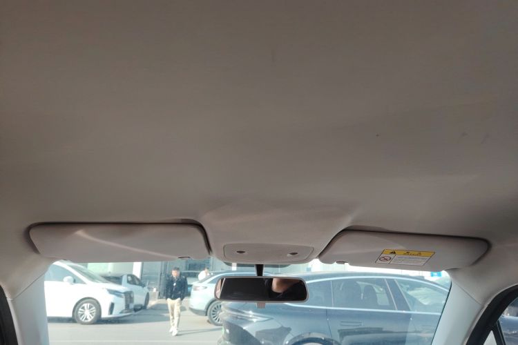 零跑汽车 零跑T03 2021款 400轻享版 三元锂中控内饰22