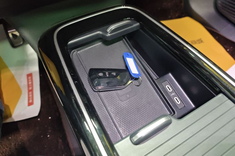 大众 ID.6 CROZZ 2022款 长续航PRO版中控内饰7001