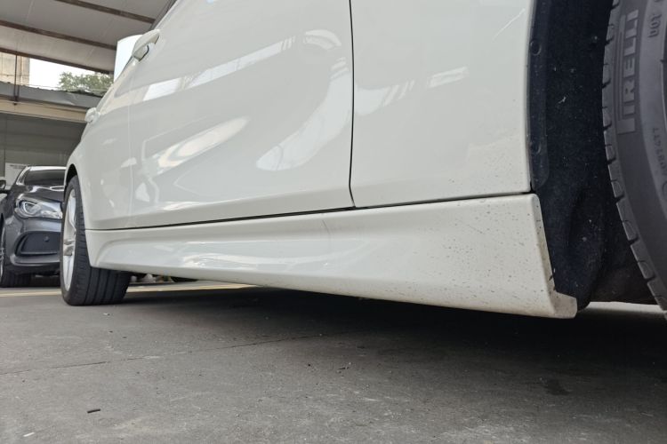 宝马3系 2019款 320Li M运动套装局部细节9001