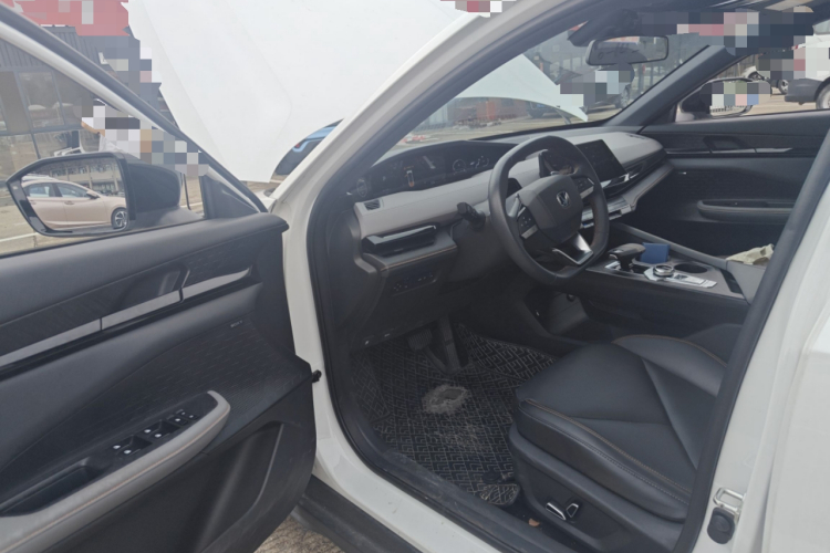 长安UNI-V 2022款 1.5T 智慧领航型中控内饰7003