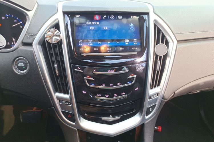 凯迪拉克SRX 2015款 3.0L 精英型中控内饰16