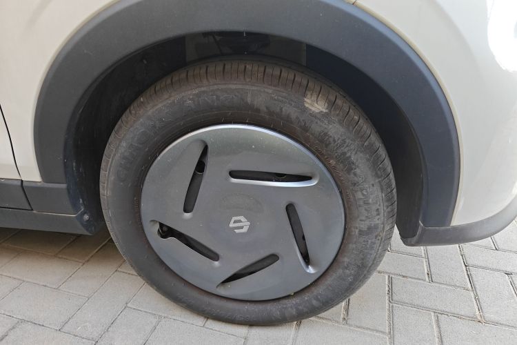 零跑汽车 零跑T03 2023款 200轻享版车身外观10