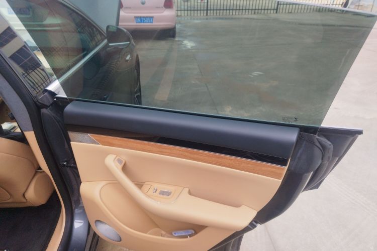 鸿蒙智行 智界R7 2024款 纯电 736km UItra中控内饰7006