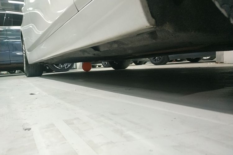 宝马5系 2014款 525Li 领先型局部细节9001