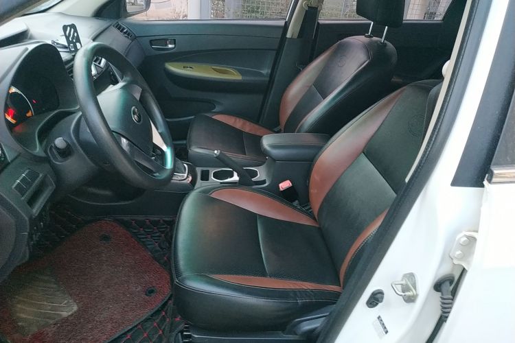 比亚迪F3 2016款 1.5L 自动豪华型中控内饰19