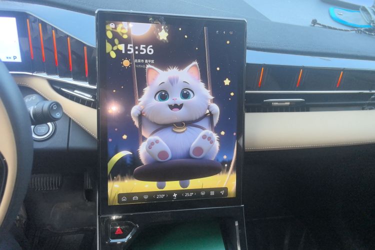 吉利汽车 博越L 2023款 1.5TD DCT尊贵型中控内饰16