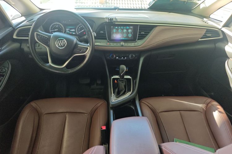 别克GL6 2018款 18T 5座豪华型中控内饰12