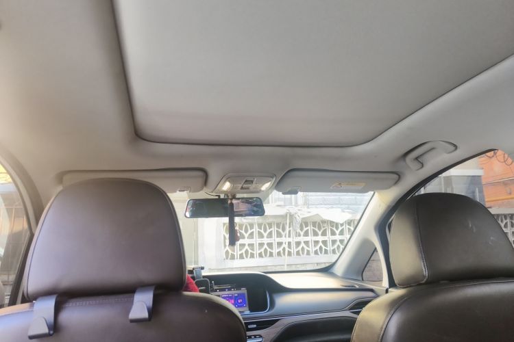 广汽传祺 传祺M6 2019款 270T 自动尊享版（七座）国V中控内饰22