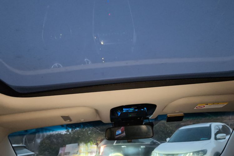 丰田 凌放HARRIER 2022款 2.0L CVT两驱进取版中控内饰22