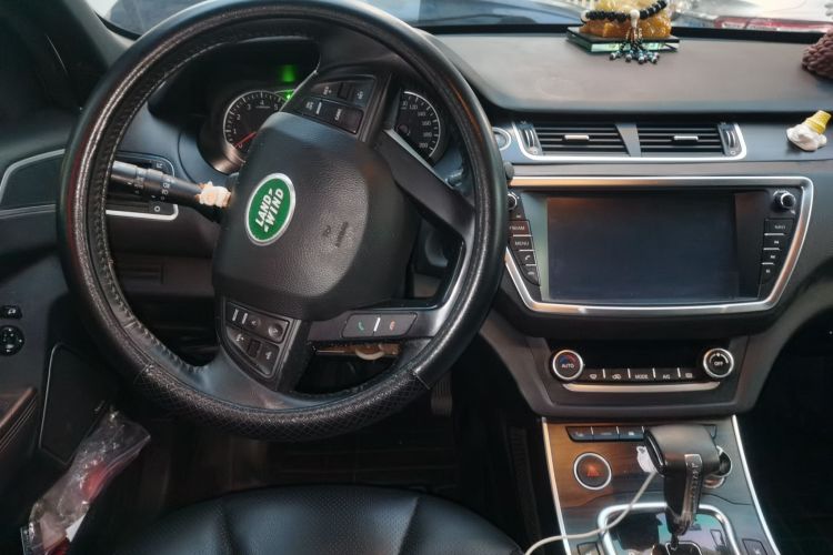 陆风X7 2015款 2.0T 全景尊贵版局部细节13