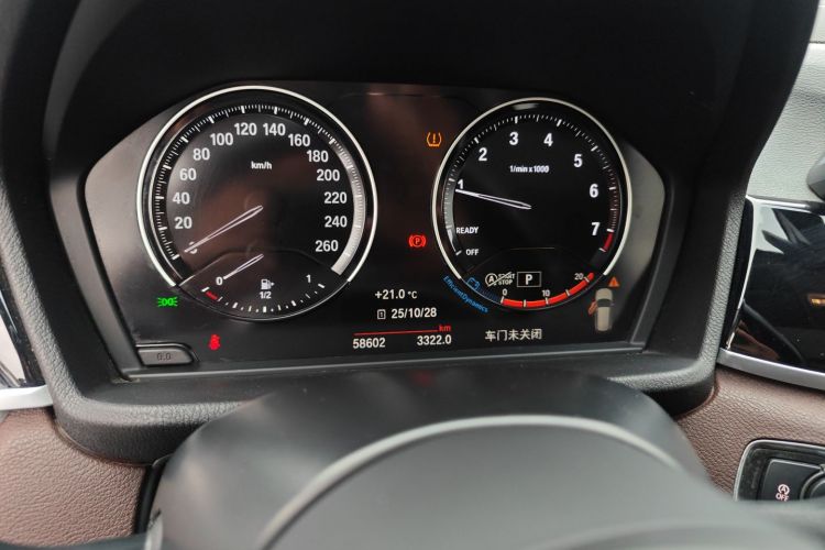 宝马X1 2022款 sDrive20Li 尊享型中控内饰14