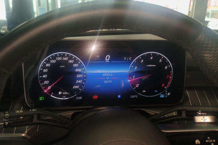 奔驰C级 2023款 改款 C 260 L 运动版中控内饰14