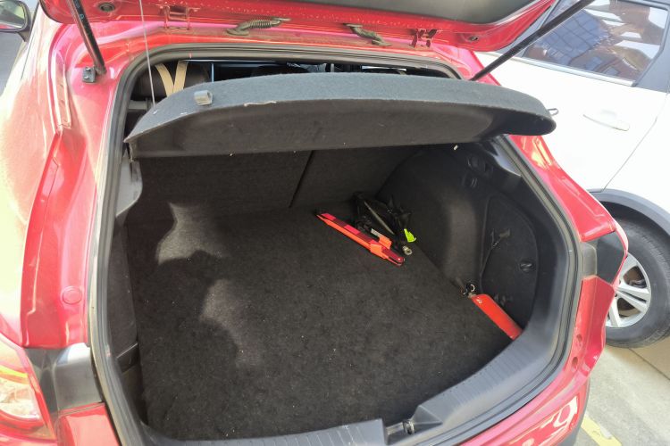 马自达CX-4 2018款 2.0L 自动两驱蓝天活力版 国V机舱底盘23