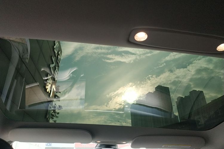 特斯拉 Model 3 2021款 Performance高性能全轮驱动版局部细节22