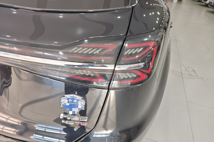 红旗HS5 2023款 2.0T 旗享Pro版车身外观6006