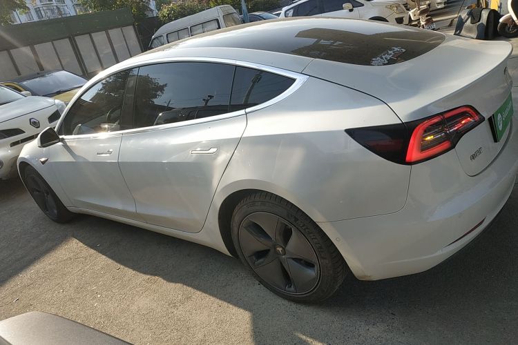 特斯拉 Model 3 2020款 改款 标准续航后驱升级版车身外观4