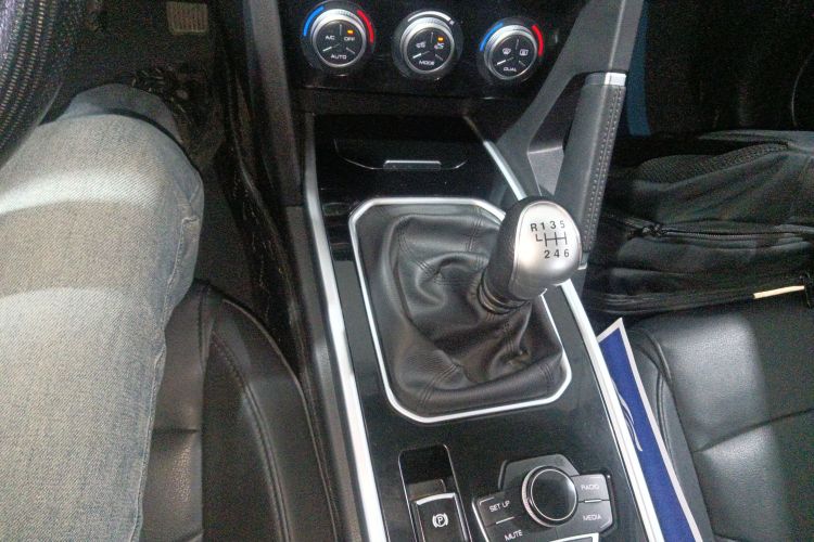 哈弗H6 2018款 红标 运动版 1.5T 手动两驱精英型中控内饰18