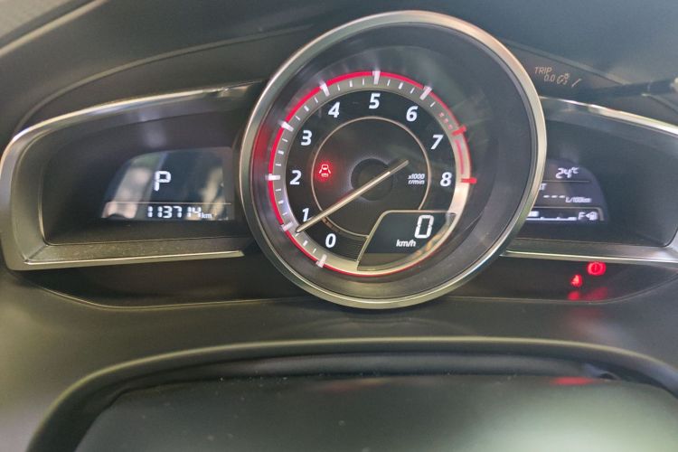 马自达3 昂克赛拉 2014款 三厢 2.0L 自动旗舰型中控内饰14