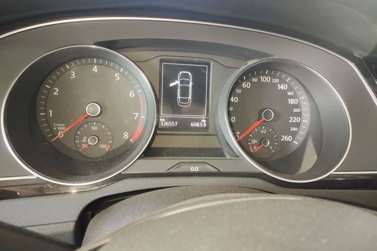 大众 迈腾 2019款 330TSI DSG 豪华型 国V中控内饰14