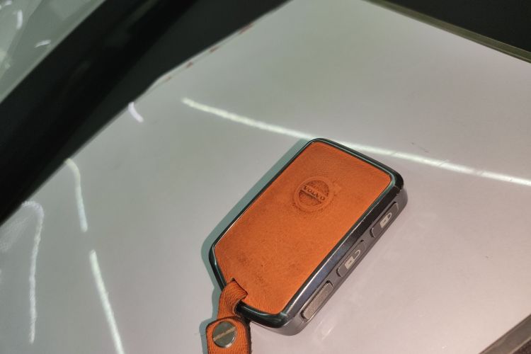 沃尔沃XC90 2023款 B5 智行豪华版 5座中控内饰7001