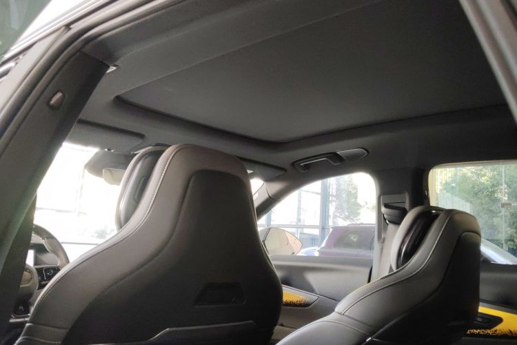 领克08 EM-P 2025款 220km 四驱性能Halo中控内饰22