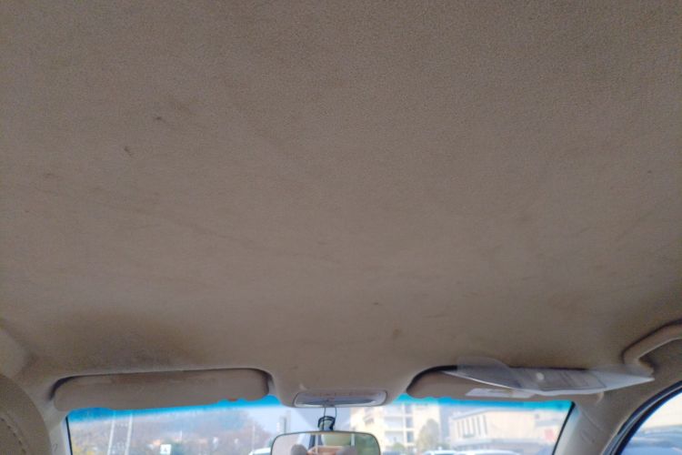 奇瑞E3 2015款 1.5L 手动智尚型中控内饰22