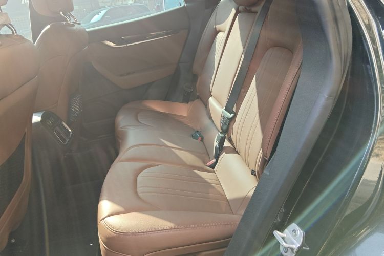 玛莎拉蒂 Levante 2022款 2.0T GT锋芒版中控内饰21