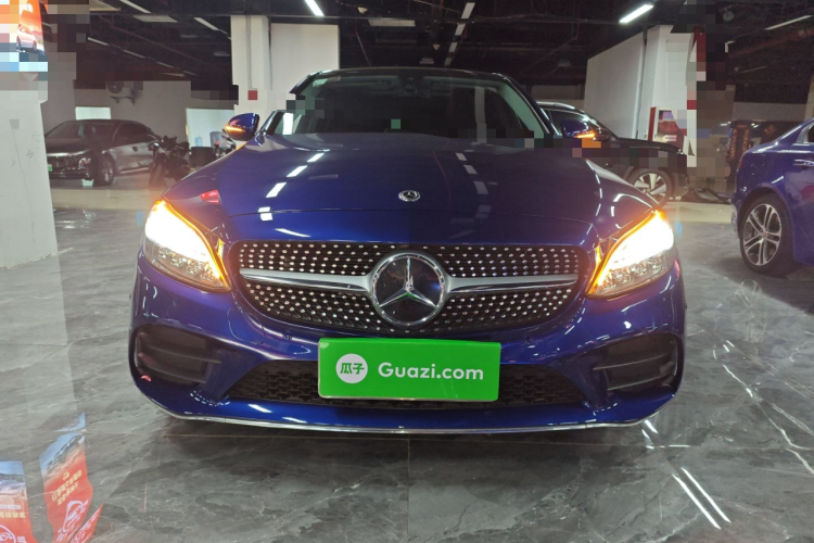奔驰C级 2021款 C 260 L 运动版车身外观2