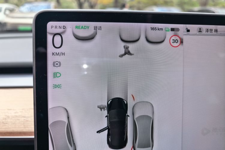 特斯拉 Model 3 2020款 标准续航后驱升级版中控内饰14