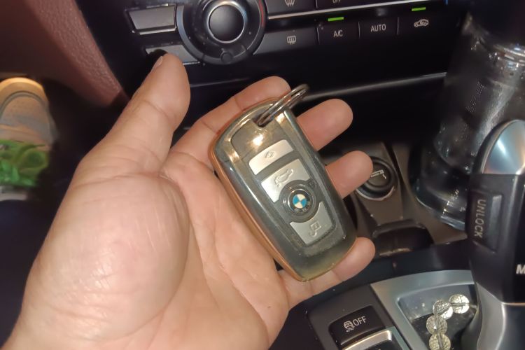 宝马5系 2014款 520Li 典雅型中控内饰7001