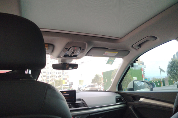 奥迪Q5L 2020款 改款 40 TFSI 荣享时尚型中控内饰22