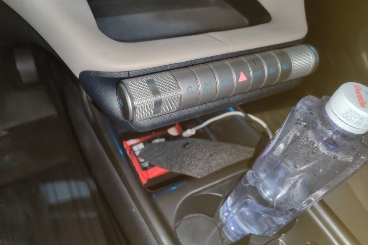 比亚迪 海豚 2023款 420km 时尚版局部细节18