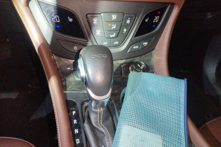 别克 昂科威 2016款 20T 两驱精英型局部细节18