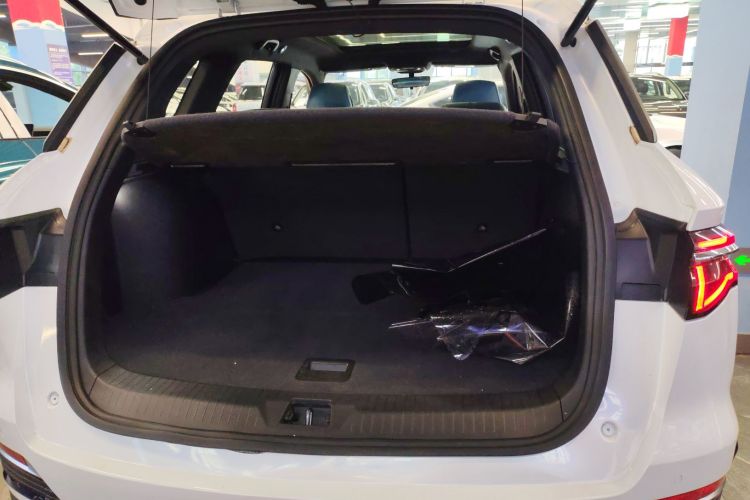 比亚迪 宋Pro 2021款 1.5T 自动骁云版精英型机舱底盘23