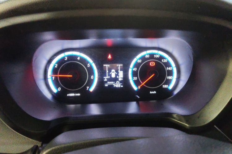 长安凯程 2021款 1.5L欧诺S智享版双蒸空调客车JL473QG局部细节14