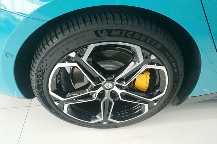 小米汽车 小米SU7 2024款 四驱超长续航高阶智驾Max版车身外观6008