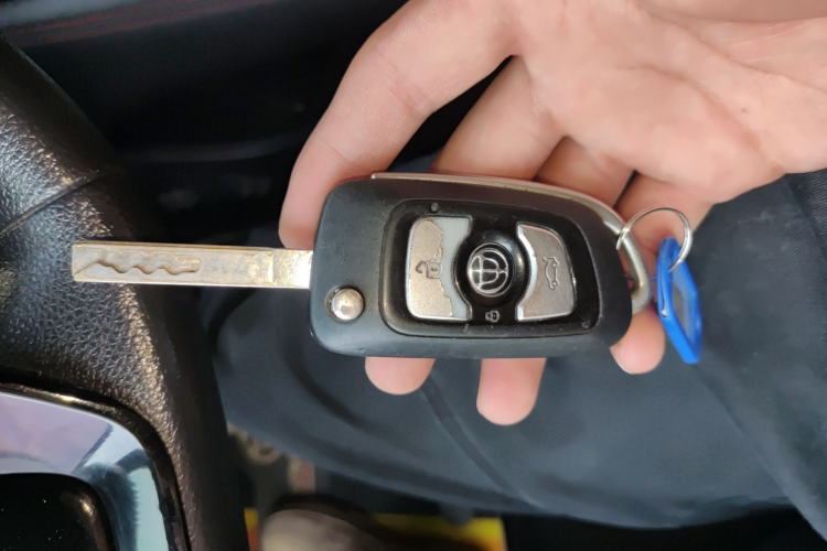 中华V3 2017款 1.5L 自动舒适型中控内饰7001