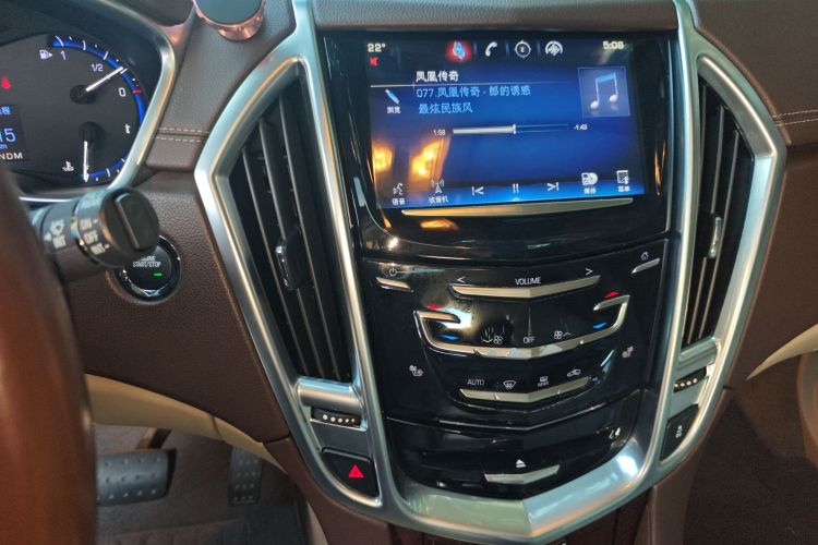 凯迪拉克SRX 2014款 3.0L 精英型中控内饰16