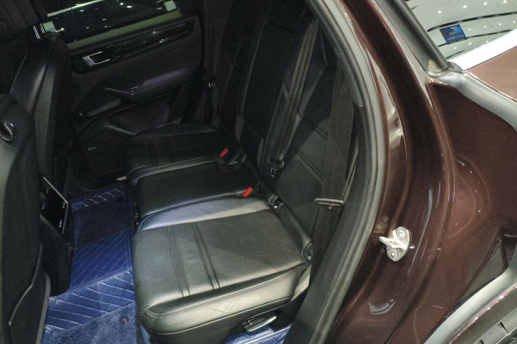 保时捷 2019款 Cayenne 3.0T中控内饰7004