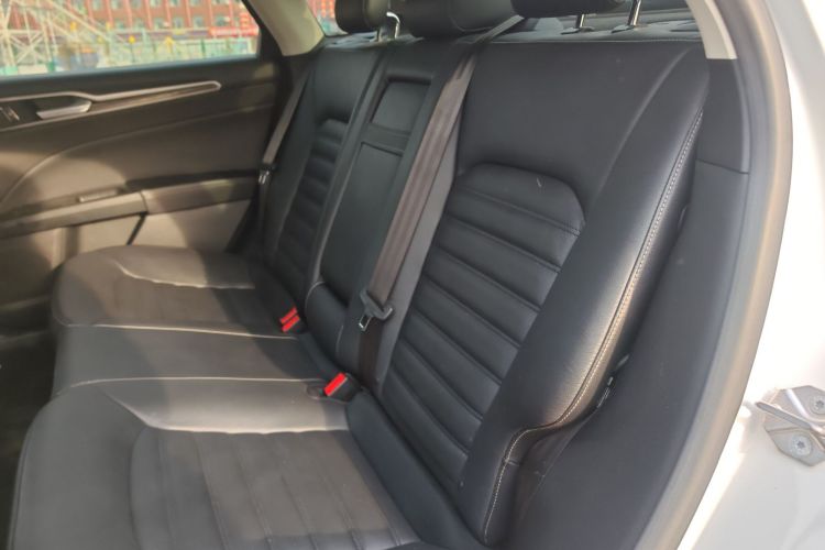 福特 蒙迪欧 2017款 EcoBoost 180 豪华型中控内饰21