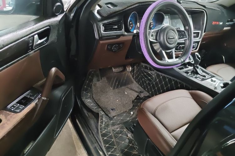 众泰T600 2018款 运动版 1.5T 自动豪华型中控内饰20