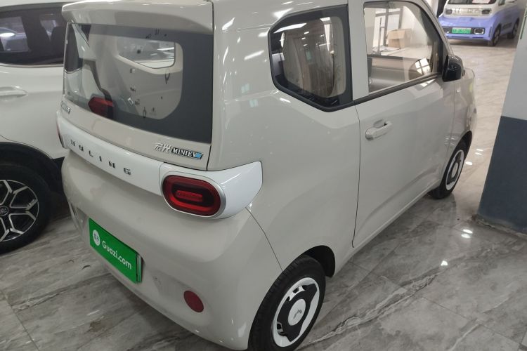 五菱汽车 宏光MINIEV 2024款 第三代 215km 青春版车身外观7